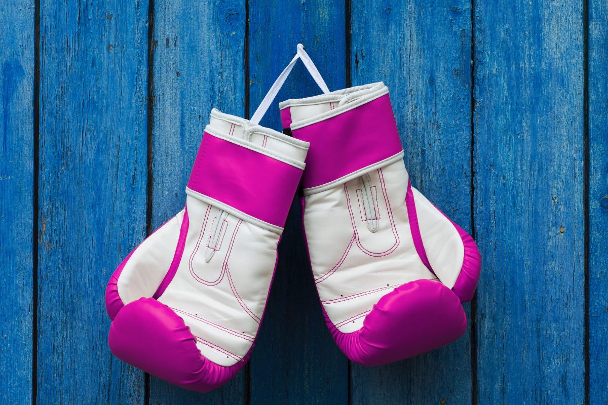 luva de boxe está com mau cheiro